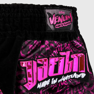 Pantalones cortos kick-thai Venum Attack